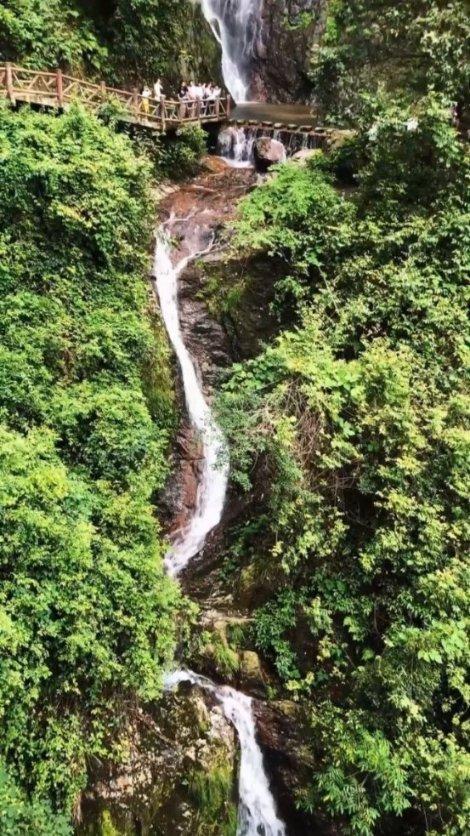 浪漫衣裙
